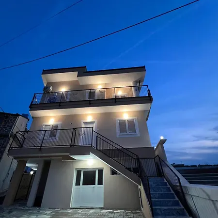 Hilltop Apartmán *