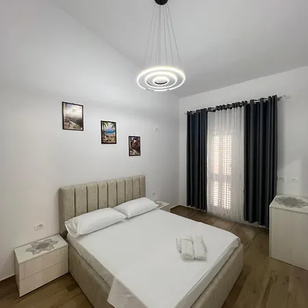 Hilltop Apartmán Fier