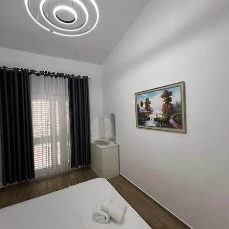 Hilltop Apartmán *
