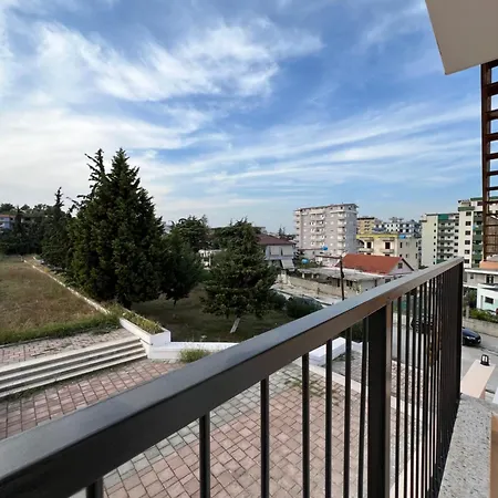 Hilltop Apartmán Fier