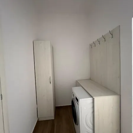 Apartment Hilltop