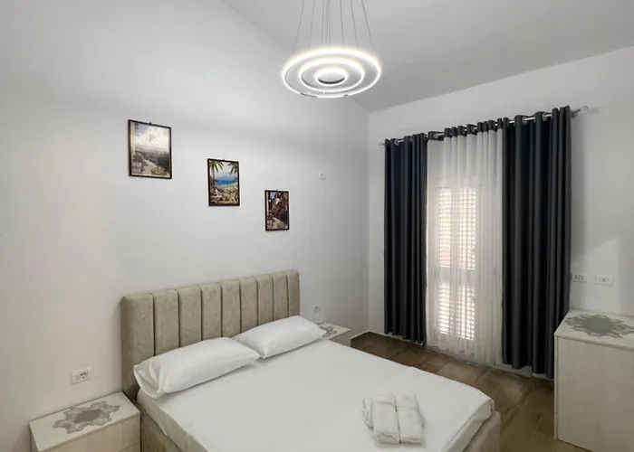Hilltop Appartamento Fier